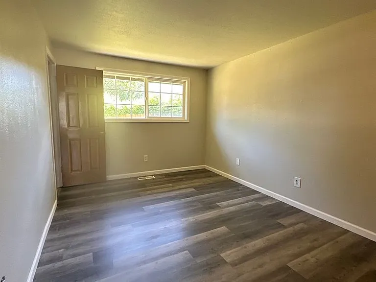 4321 Myrtlewood Dr — Photo 19
