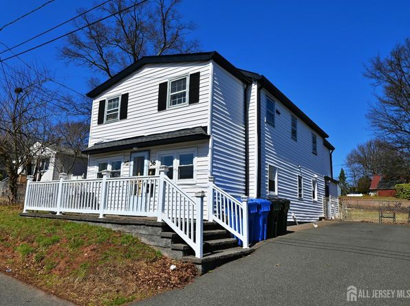 36 Diaz St, Iselin, NJ 08830