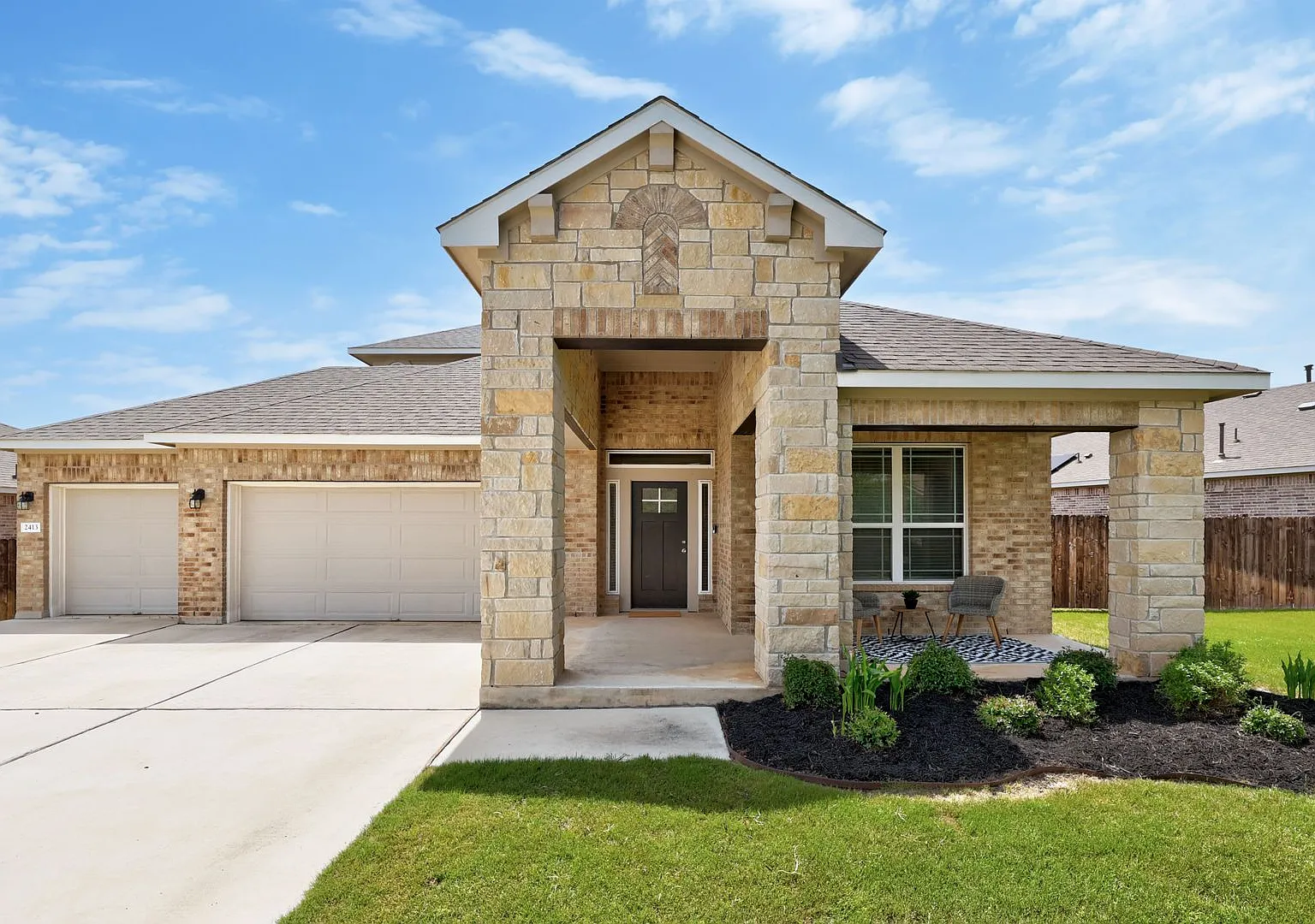 2413 Star Hill Ranch Rd Georgetown, TX 78628 — Photo 1