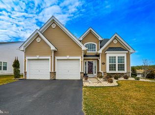 2 Starry Ln, Barnegat, NJ 08005