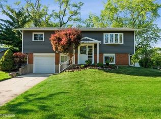 21W058 Coronet Rd, Lombard, IL 60148