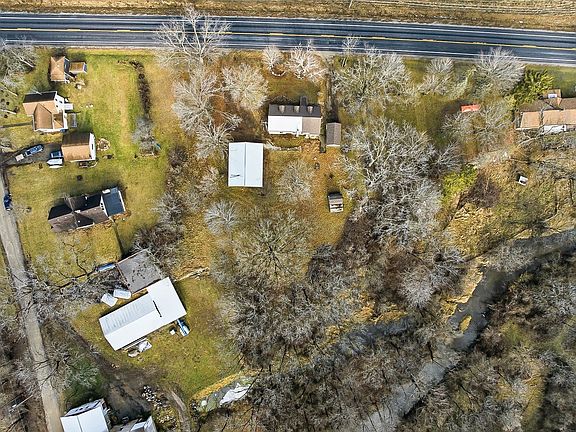 4th image of W7019 County Road A