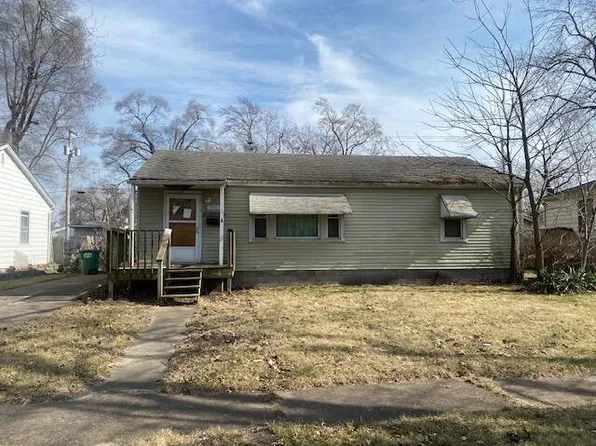 2683 Dearborn St, Lake Station, IN 46405