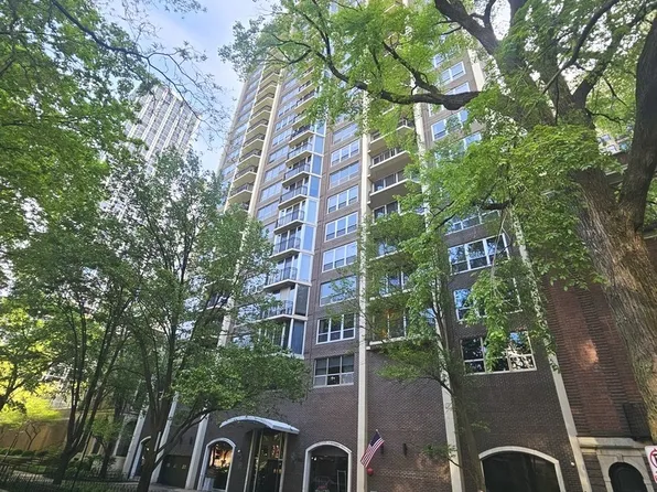 1515 N Astor St #23BC, Chicago, IL 60610