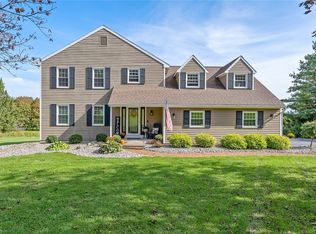 4236 Makyes Rd, Syracuse, NY 13215