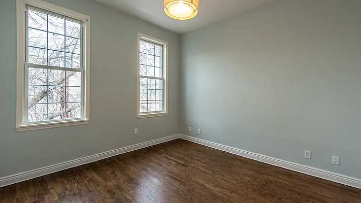 Rented by Nooklyn NYC LLC | media 8