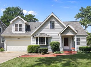 132 S Prospect St, Wheaton, IL 60187