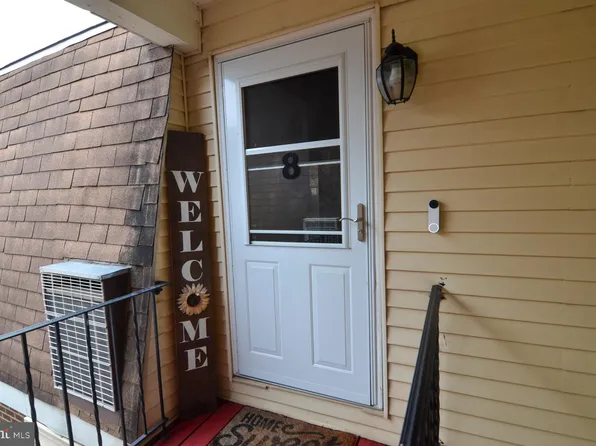 18 Florence Tollgate Pl, Florence, NJ 08518