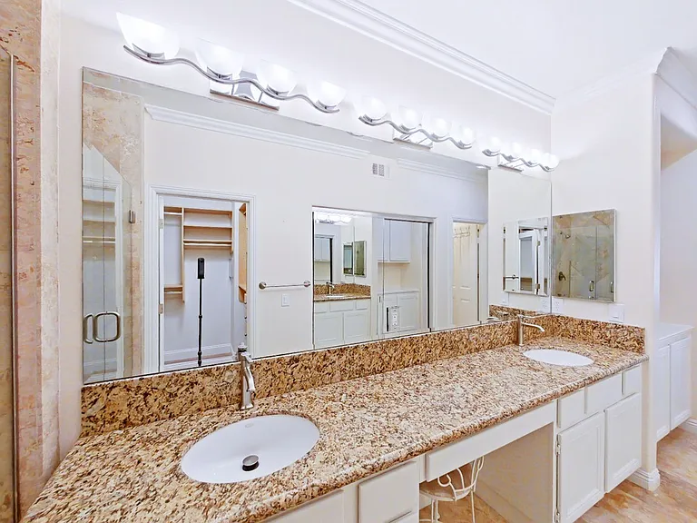 5 Avenida Brio — Photo 23