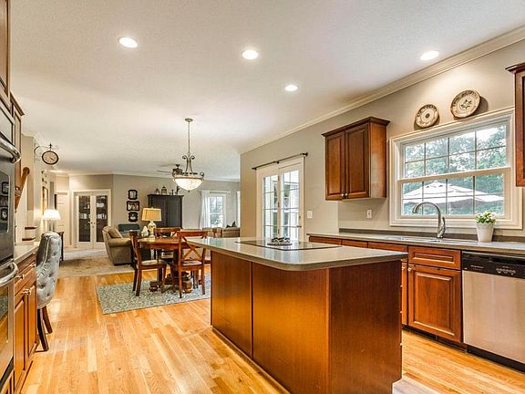 4th image of 10350 Sage Creek Dr