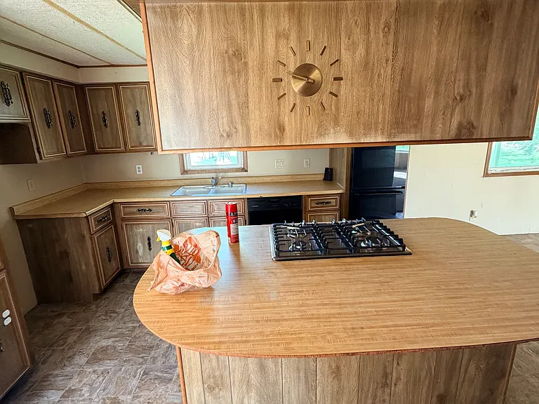 75090 Van Dyke Ave — Photo 18