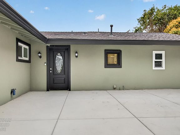 3rd image of 7013 Glass Slipper Way