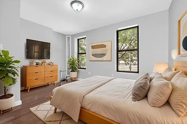 Rented by openigloo | media 2