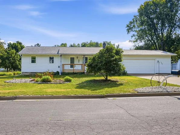 3025 Glenhaven Place, Eau Claire, WI 54703