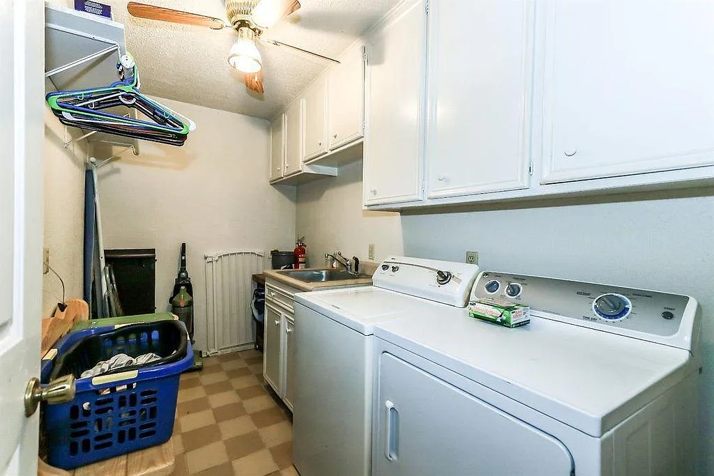 3 bed, 2313 sqft, $1,850 — Photo 4