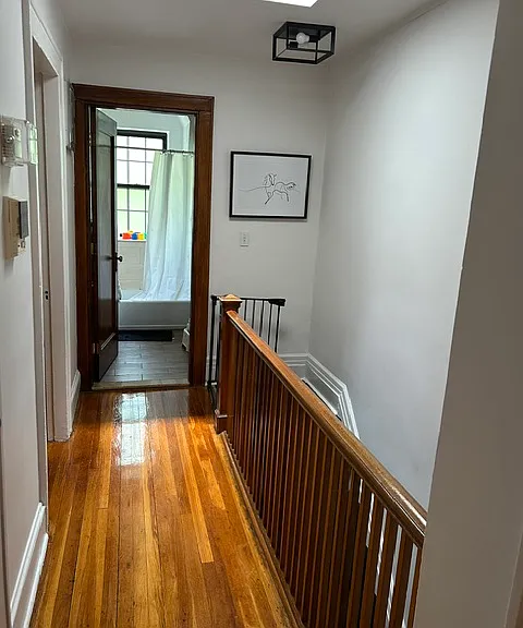 198 Burns St #2 — Photo 1