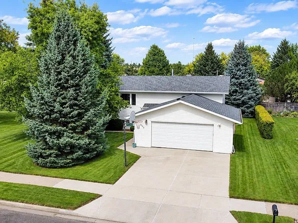 1700 3rd St NE, Mandan, ND 58554