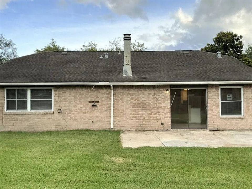 1st image of 2608 Elm Hollow St
