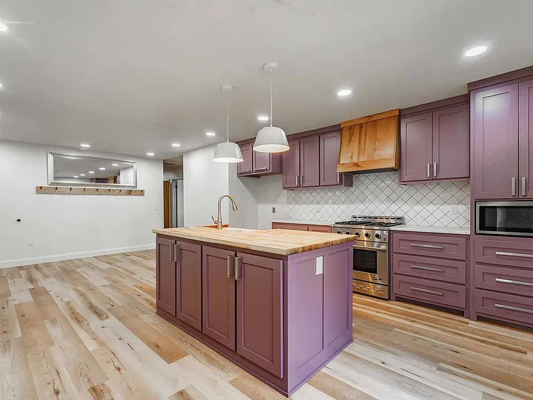 916 S 16th St — Photo 5