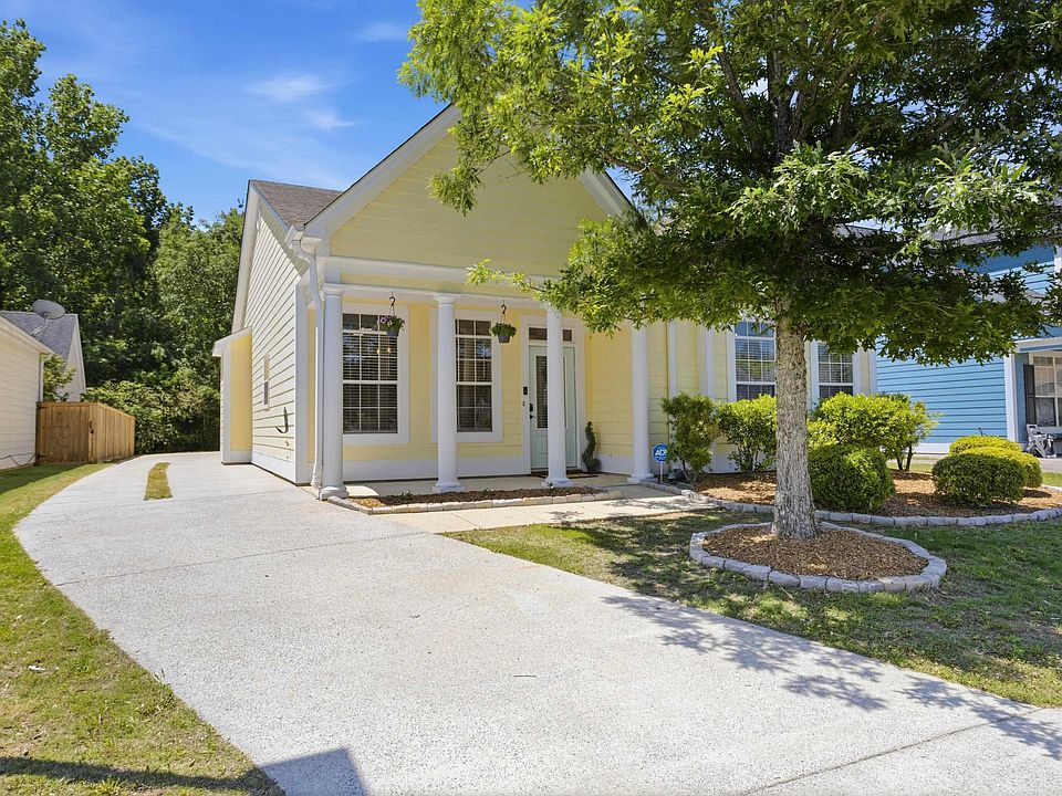 1st image of 1028 Kelly Creek Way