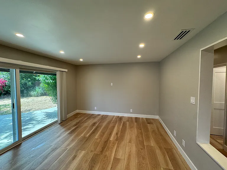 8606 Casaba Ave — Photo 7