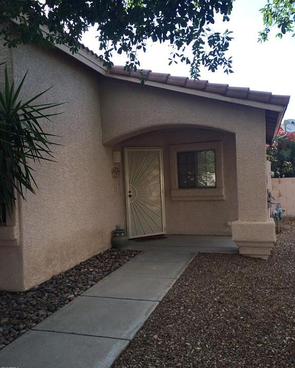 1st image of 8025 N Siskiyou Dr