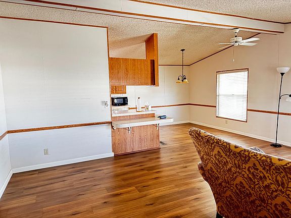 3rd image of 10780 N Highway 99 Space 29