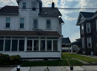 1916 Washington Ave, Northampton, PA 18067