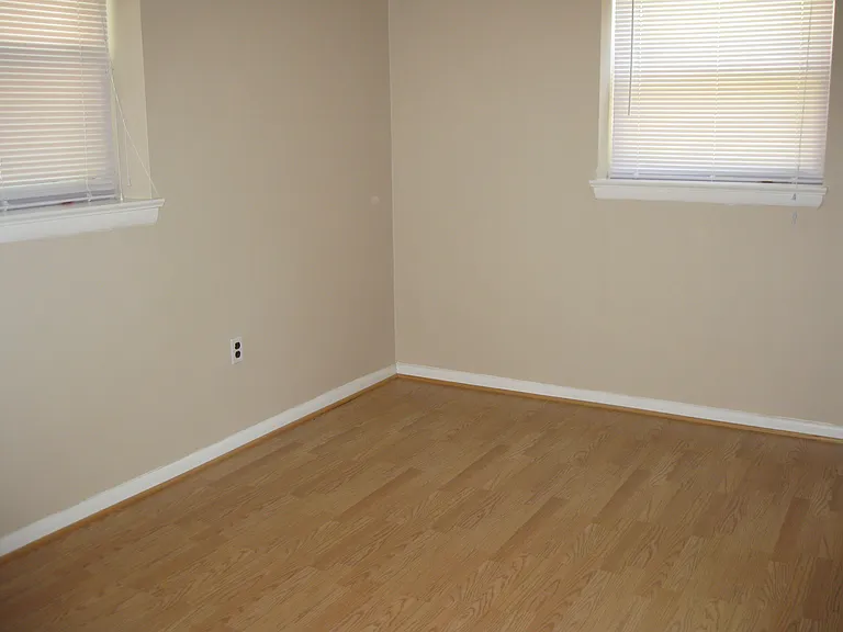 200 W Evergreen Ave #1 — Photo 5
