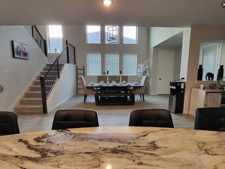 1413 Lawnview Dr — Photo 6