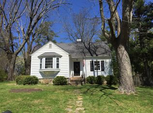116 Stephenson Ave, Lookout Mountain, TN 37350