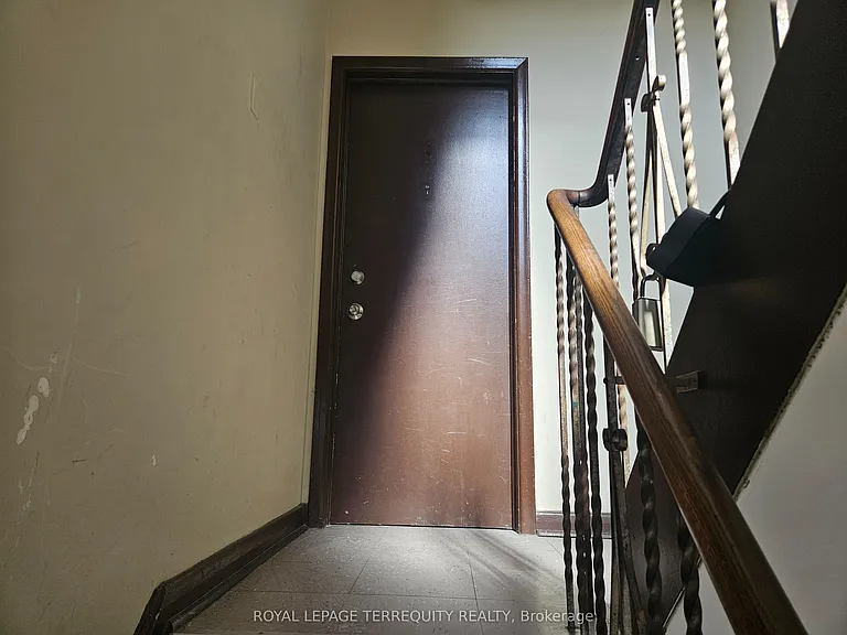 401 Winnett Ave #3 — Photo 6