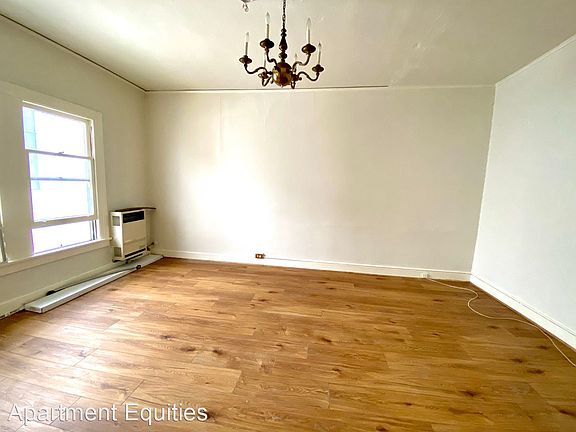 3rd image of 1930 Whitley Ave #11766486