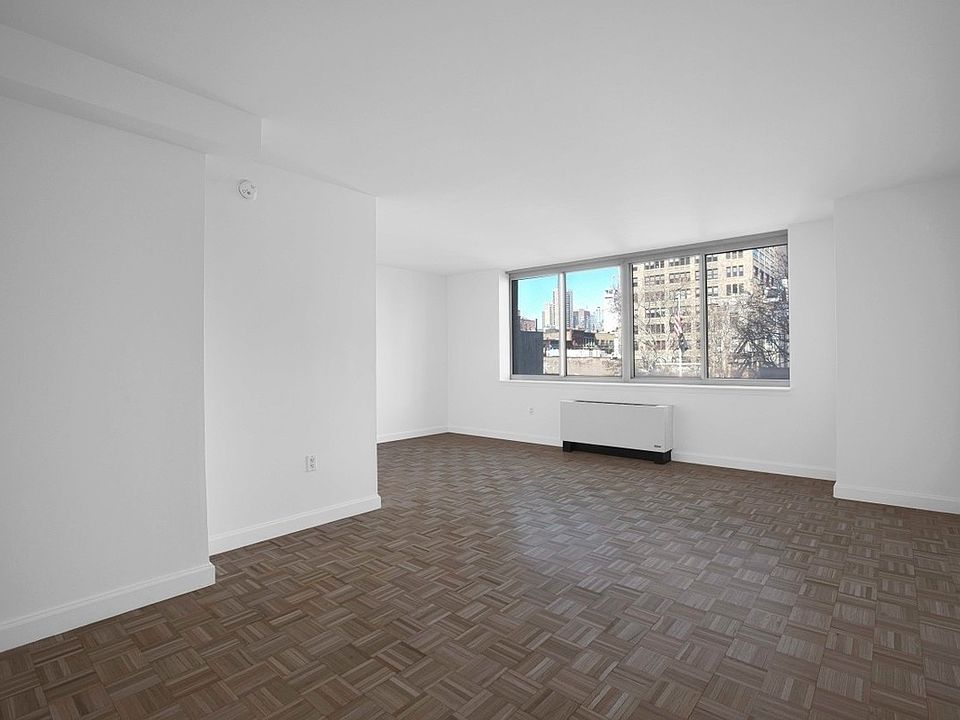 1st image of 360 W 43rd St APT N8f
