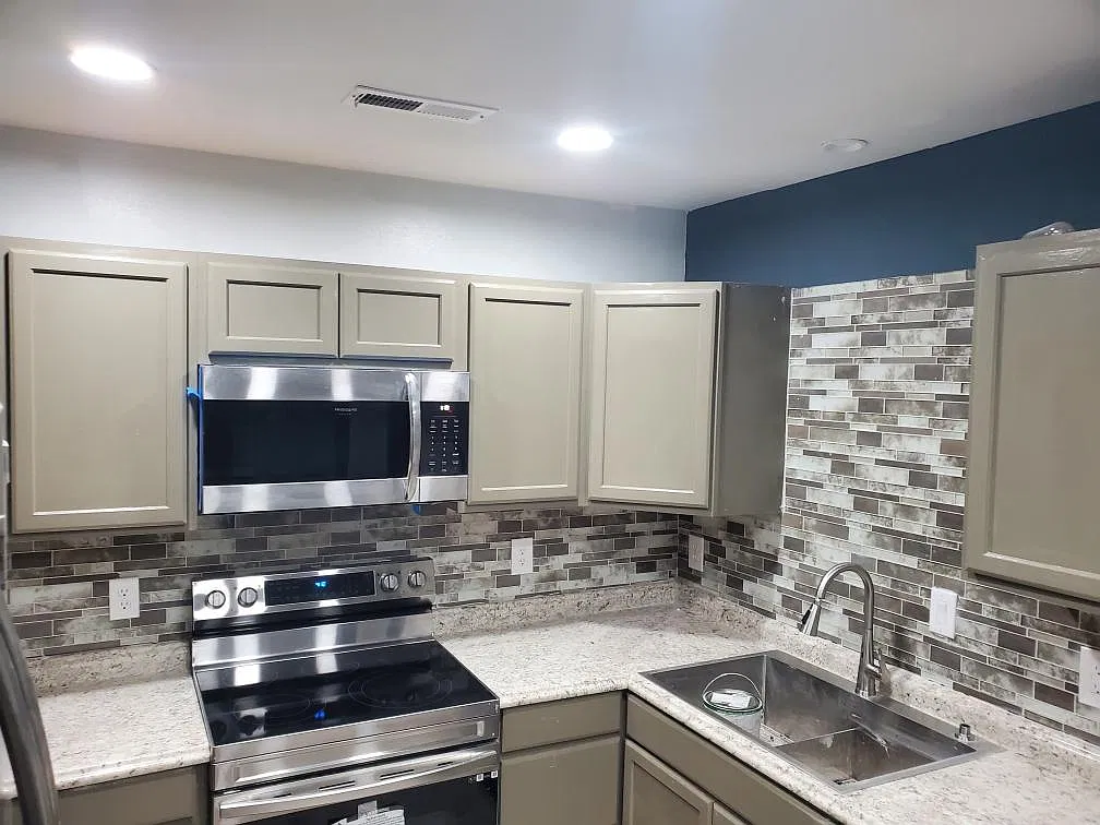 4 bed, 1.5 bath, 1500 sqft, $1,475 — Photo 3