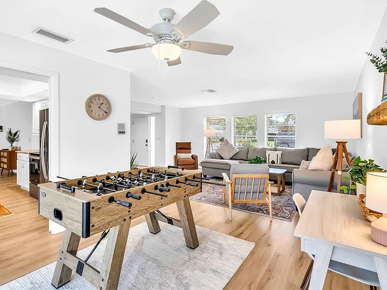 2921 Captiva Dr — Photo 11