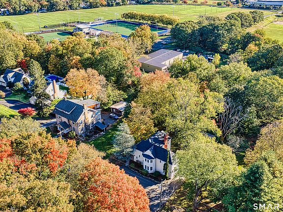 5th image of 695 Forest Road
