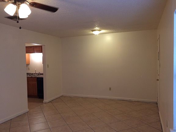 2nd image of 208 Stanford Dr APT A
