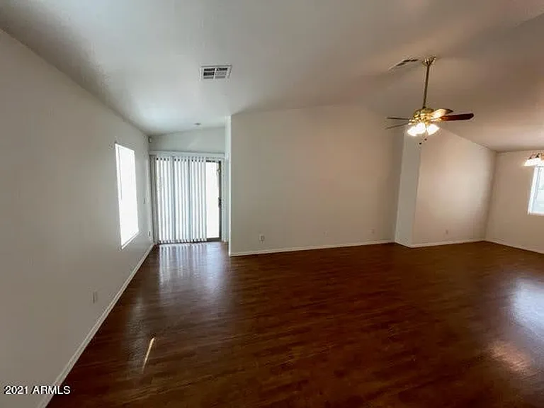 23438 W Cocopah St — Photo 5