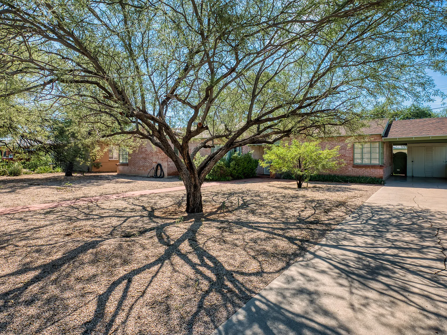 3 bed, 1541 sqft, $2,400 — Photo 4