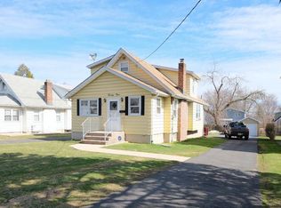 29 Central Ave #HOUSE, Hasbrouck Heights, NJ 07604