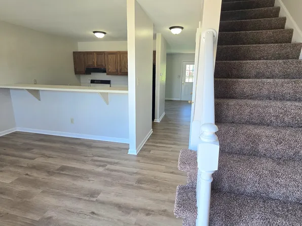 204 Strawberry Ln, Nicholasville, KY 40356