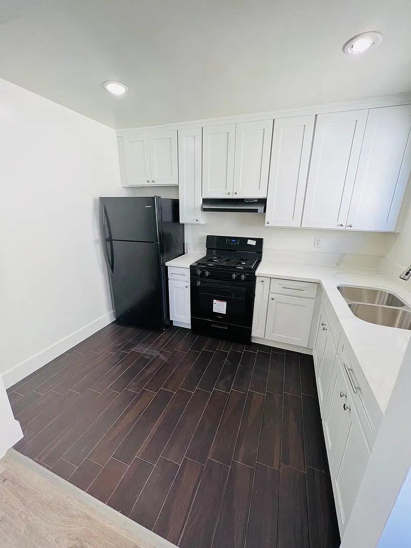 8540 Saturn St — Photo 1