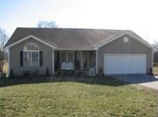 1810 Valley View Dr, Hopkinsville, KY 42240