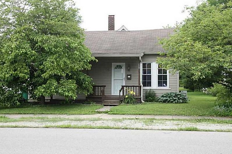 Exterior Front. Updated home in the center of town.