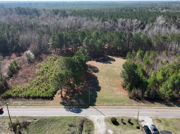 908 W 6th Street, Tabor City, NC 28463