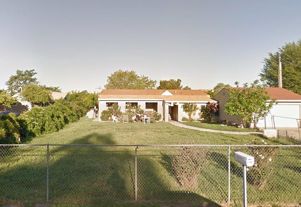2nd image of 5680 71st St