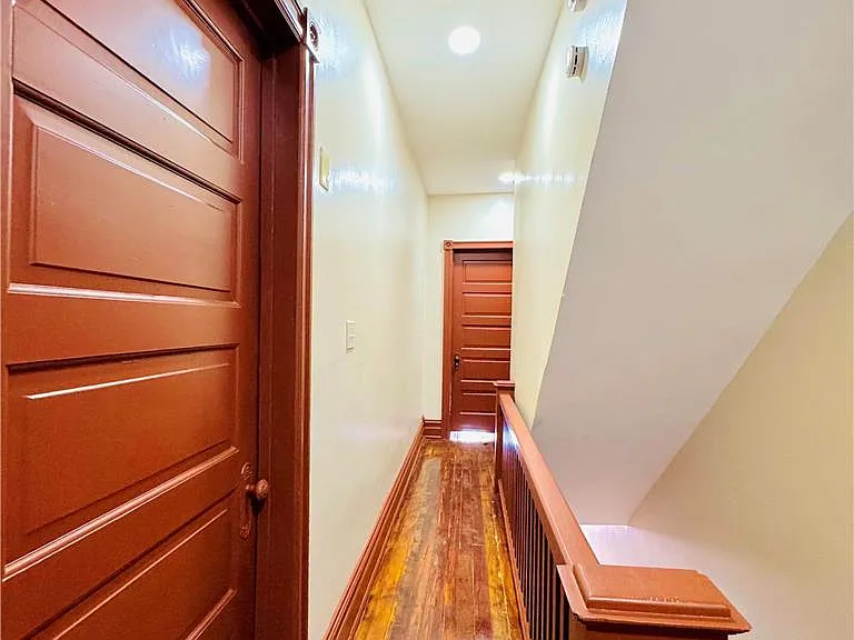 36 S Jefferson St — Photo 14