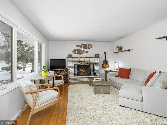 3rd image of 2324 Bear Ct