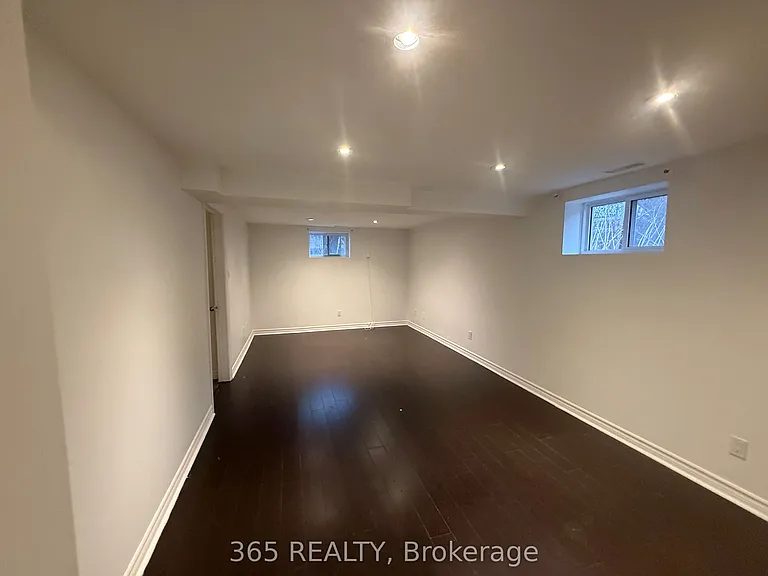 202 Renforth Dr #BASEMENT — Photo 16